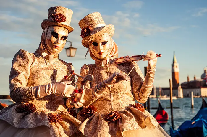 Tour de los orígenes del carnaval veneciano, Venecia